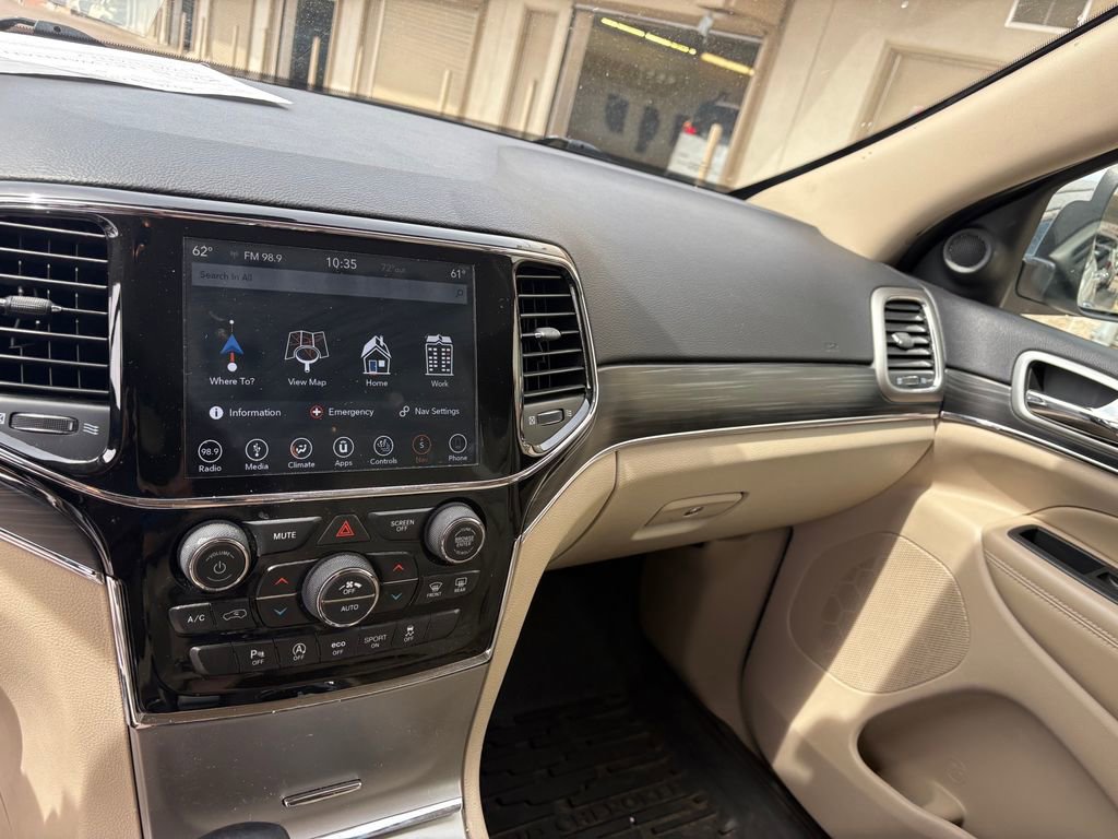 Used 2019 Jeep Grand Cherokee Limited AWD/4WD image 21