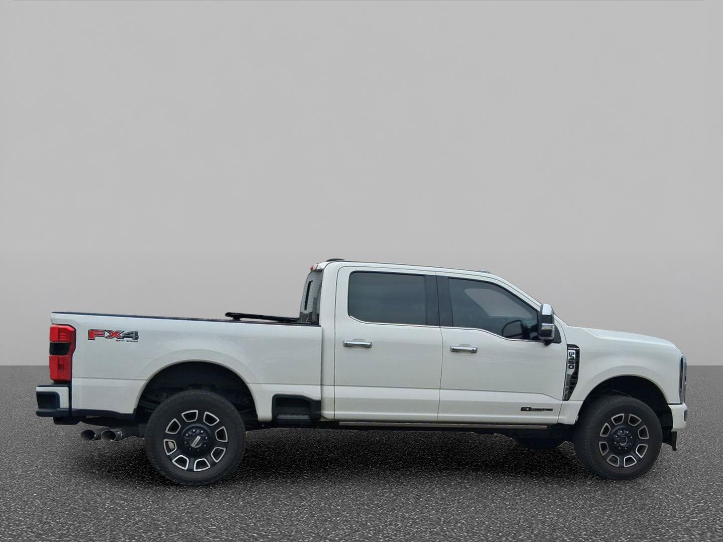 Certified 2024 Ford F350 Platinum w/ FX4 Off-Road Package AWD/4WD image 7