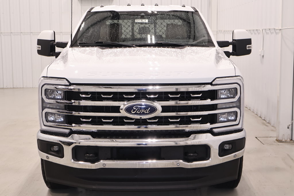 Certified 2023 Ford F350 Lariat w/ Lariat Ultimate Package AWD/4WD image 5