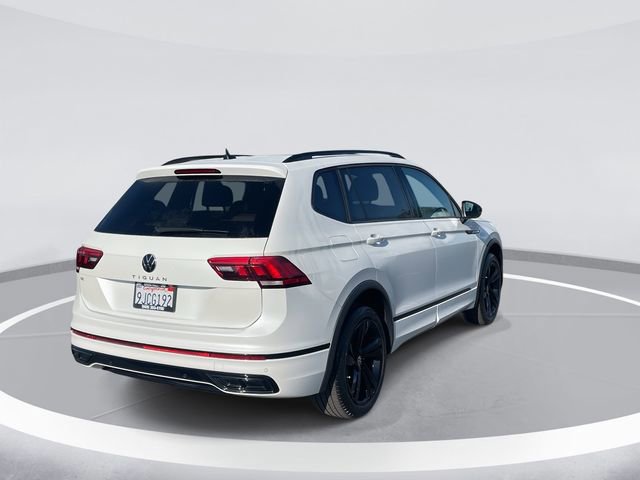Used 2023 Volkswagen Tiguan SE R-Line image 4