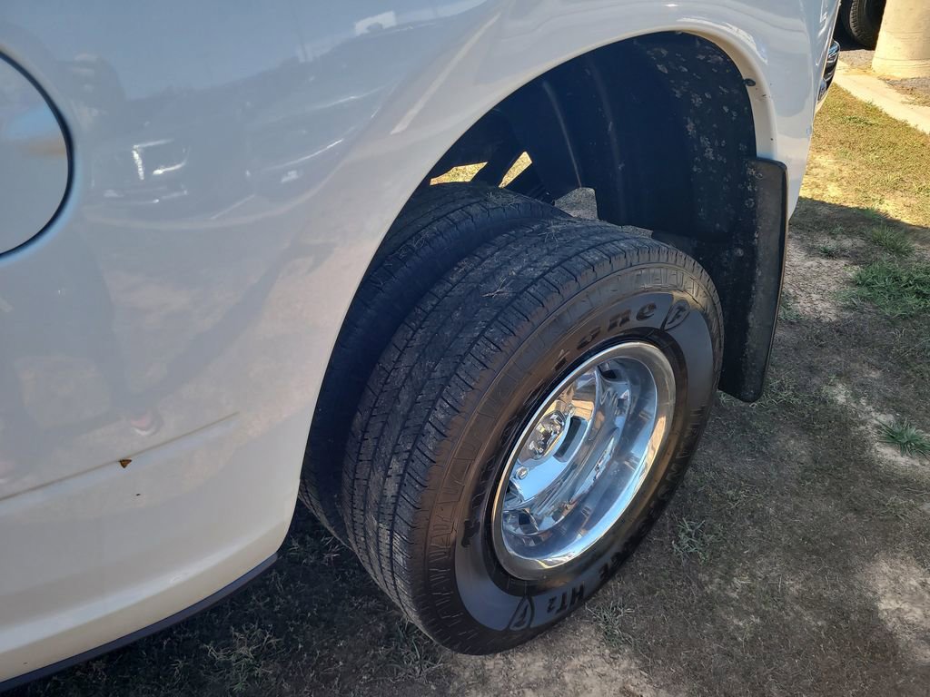 Used 2024 RAM 3500 Big Horn image 9