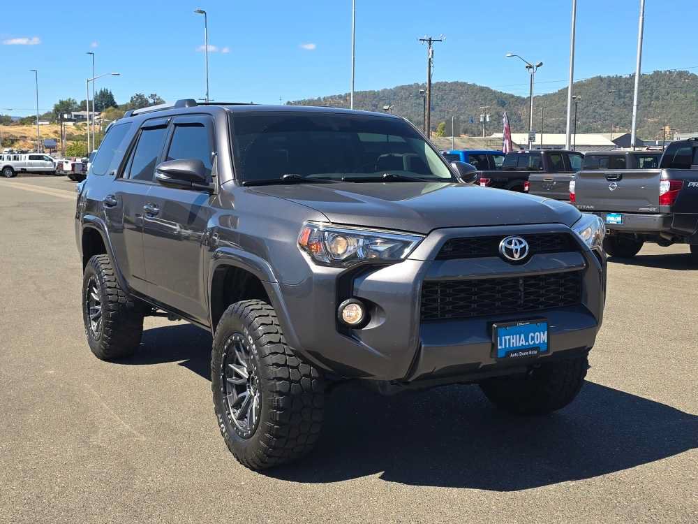Used 2019 Toyota 4Runner SR5 Premium AWD/4WD image 7