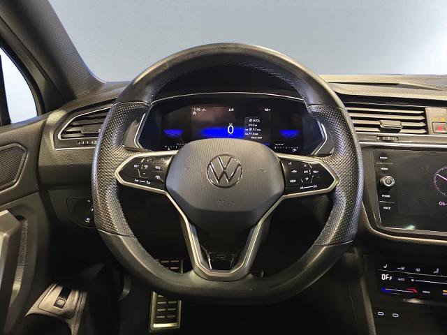 Used 2024 Volkswagen Tiguan SE R-Line AWD/4WD image 17