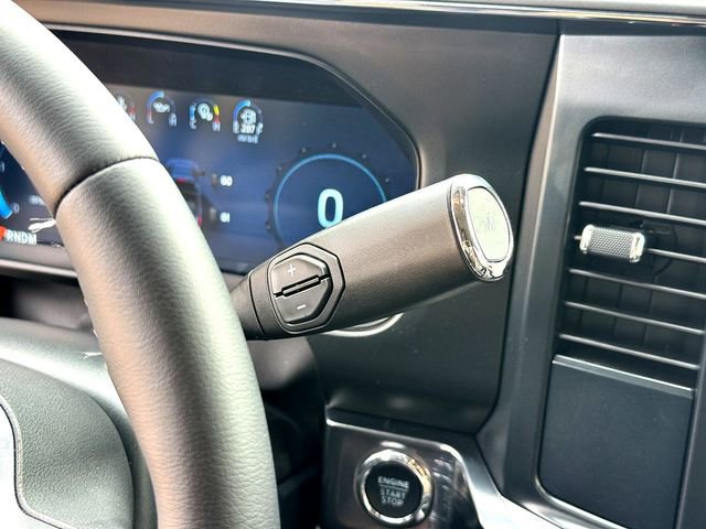 Certified 2025 Ford F250 Lariat w/ Chrome Package AWD/4WD image 18