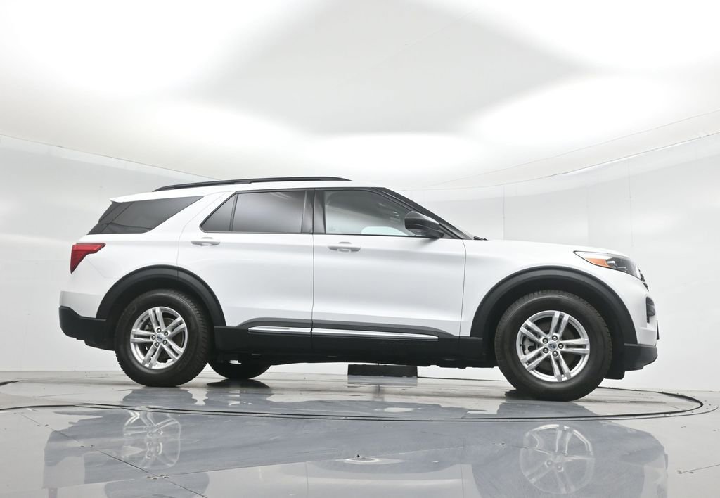 Certified 2021 Ford Explorer XLT image 50