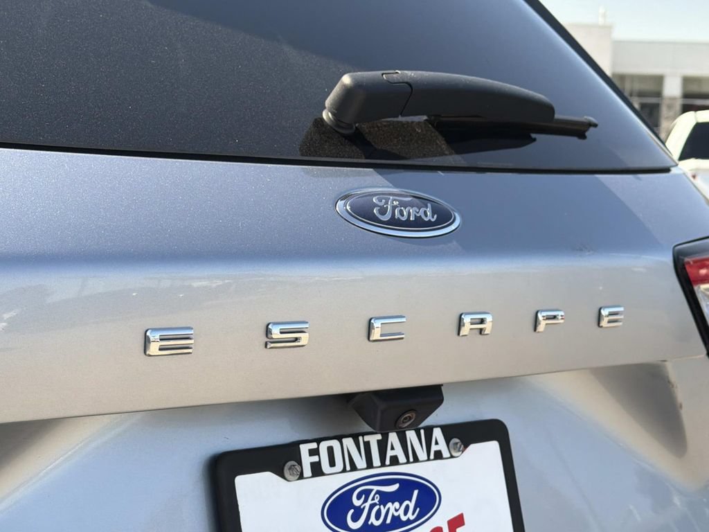 Certified 2022 Ford Escape SEL w/ Technology Package FWD image 9