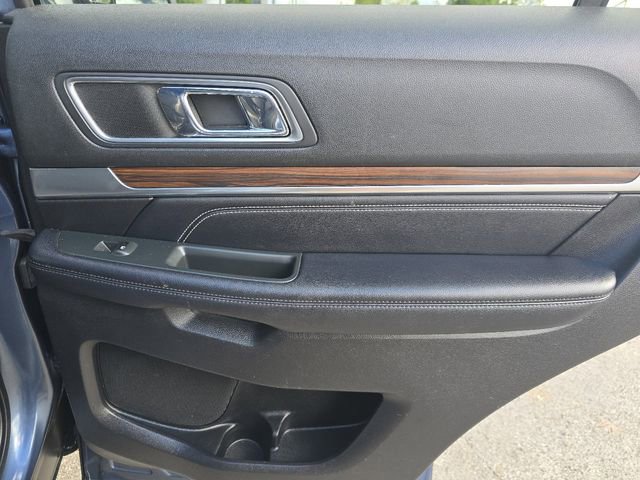 Certified 2018 Ford Explorer Limited w/ Equipment Group 301A AWD/4WD image 25