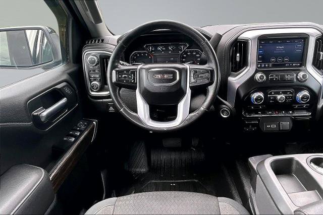 Used 2022 GMC Sierra 1500 Elevation w/ LPO, Elevation Black Package AWD/4WD image 5