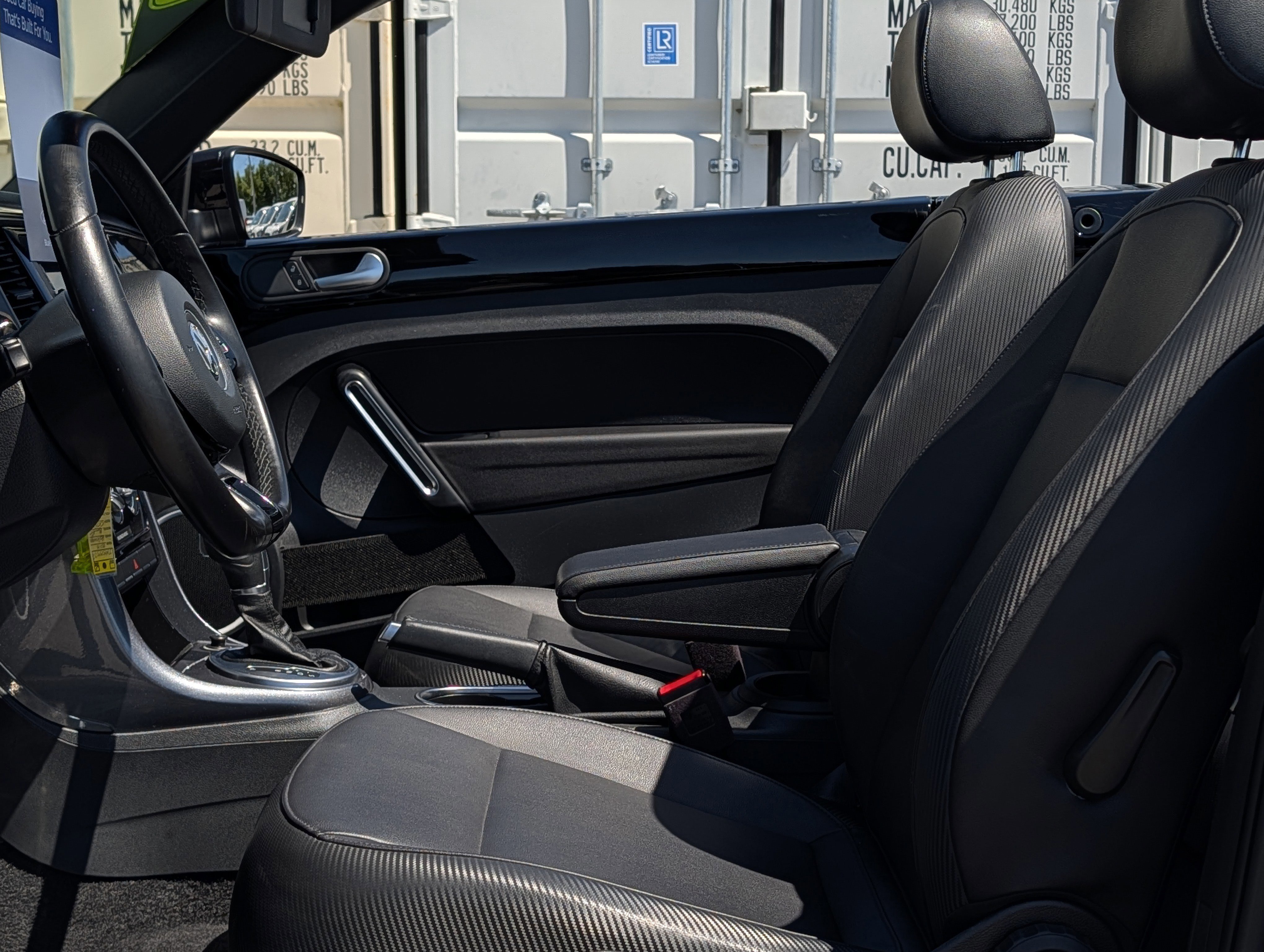 Used 2018 Volkswagen Beetle 2.0T S image 16