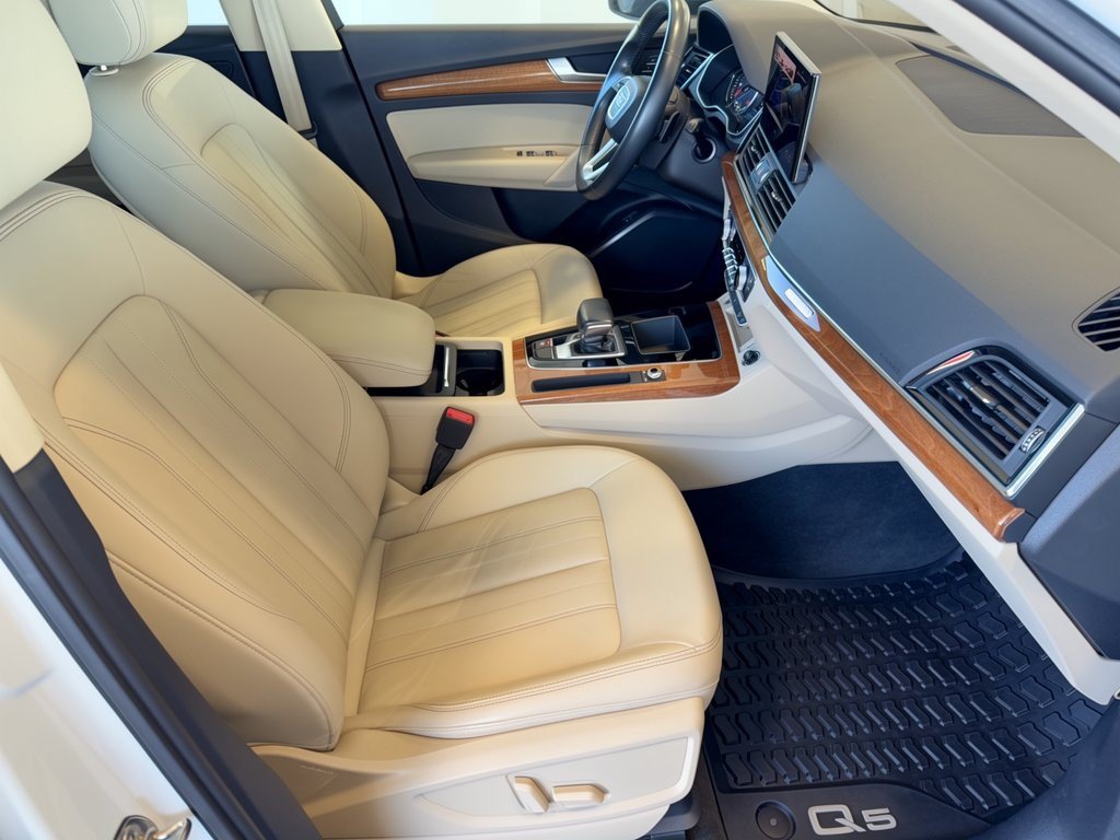 Used 2021 Audi Q5 2.0T Premium w/ Convenience Package AWD/4WD image 30