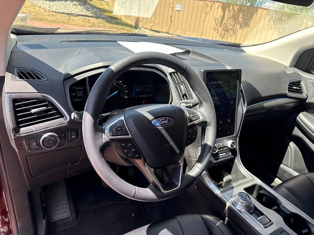 Certified 2022 Ford Edge Titanium w/ Class II Trailer Tow Package AWD/4WD image 13