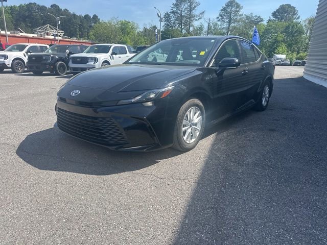 Used 2025 Toyota Camry LE FWD video 1