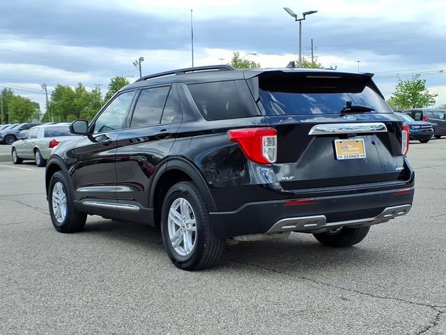 Certified 2023 Ford Explorer XLT w/ Equipment Group 202A AWD/4WD image 4