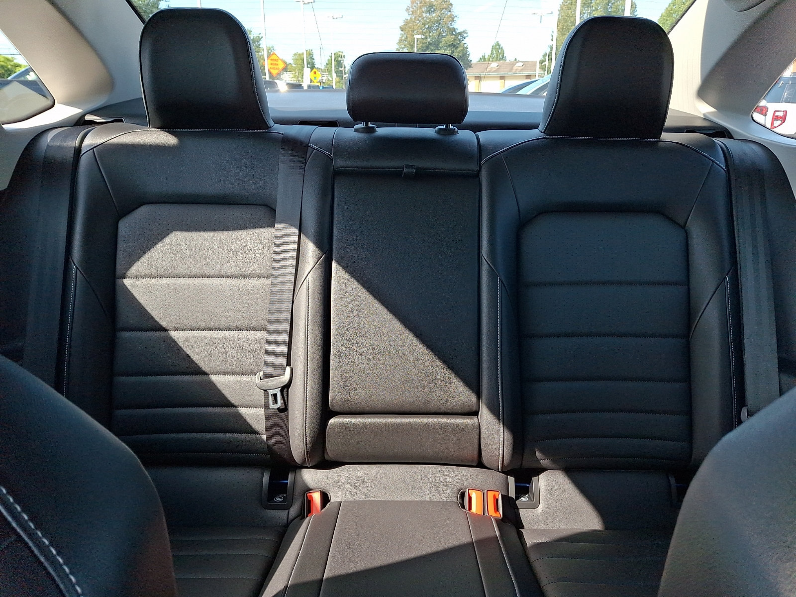 Used 2022 Volkswagen Jetta SE FWD image 19