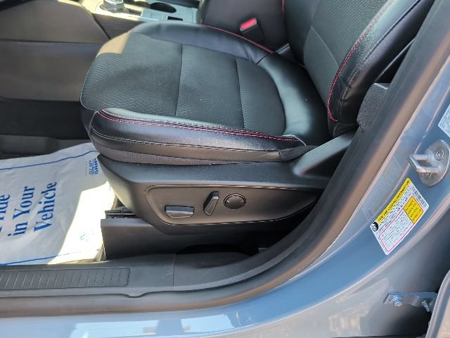 Certified 2023 Ford Escape ST-Line w/ Tech Pack #1 AWD/4WD image 15