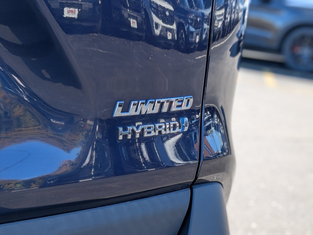 Used 2020 Toyota RAV4 Limited w/ Limited Grade Weather Package AWD/4WD image 12