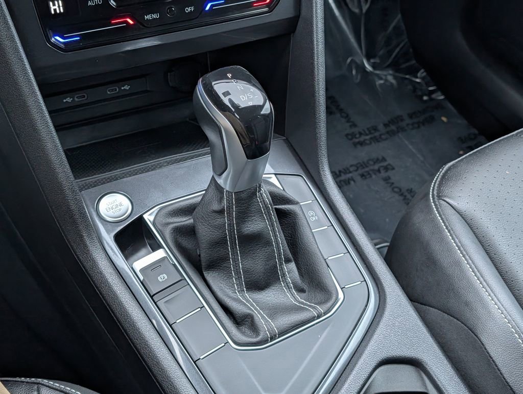 Used 2023 Volkswagen Tiguan SE image 22