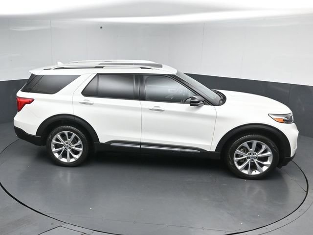 Certified 2023 Ford Explorer Platinum w/ Technology Package image 18