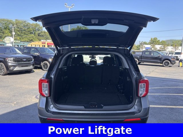 Certified 2022 Ford Explorer XLT image 11