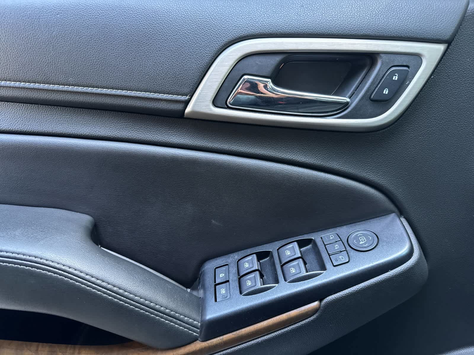 Used 2019 GMC Yukon XL Denali RWD image 12