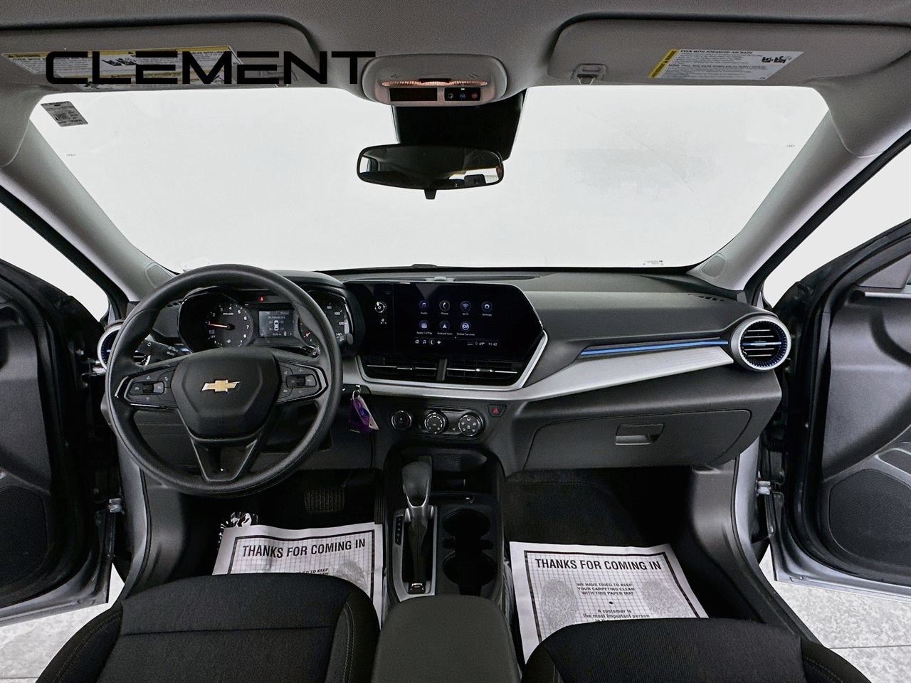 Used 2024 Chevrolet Trax LS w/ LS Convenience Package FWD image 12