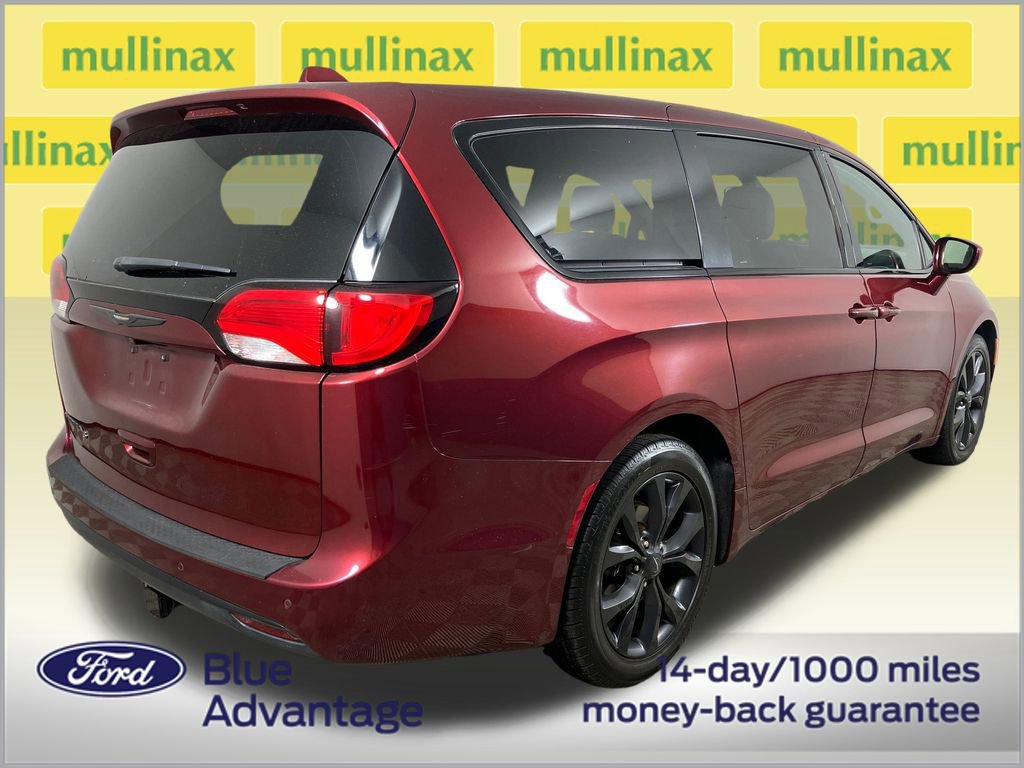 Used 2020 Chrysler Pacifica Touring w/ S Appearance Package image 5