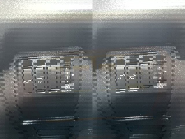 Used 2023 Subaru Ascent Touring image 31