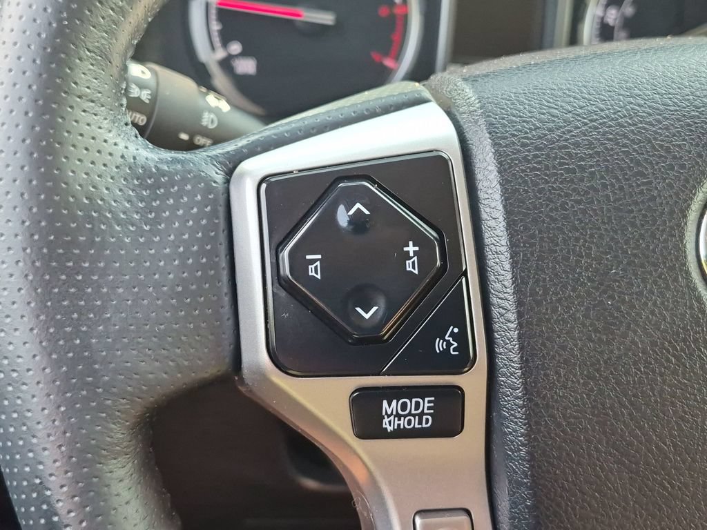 Used 2023 Toyota 4Runner Limited AWD/4WD image 23