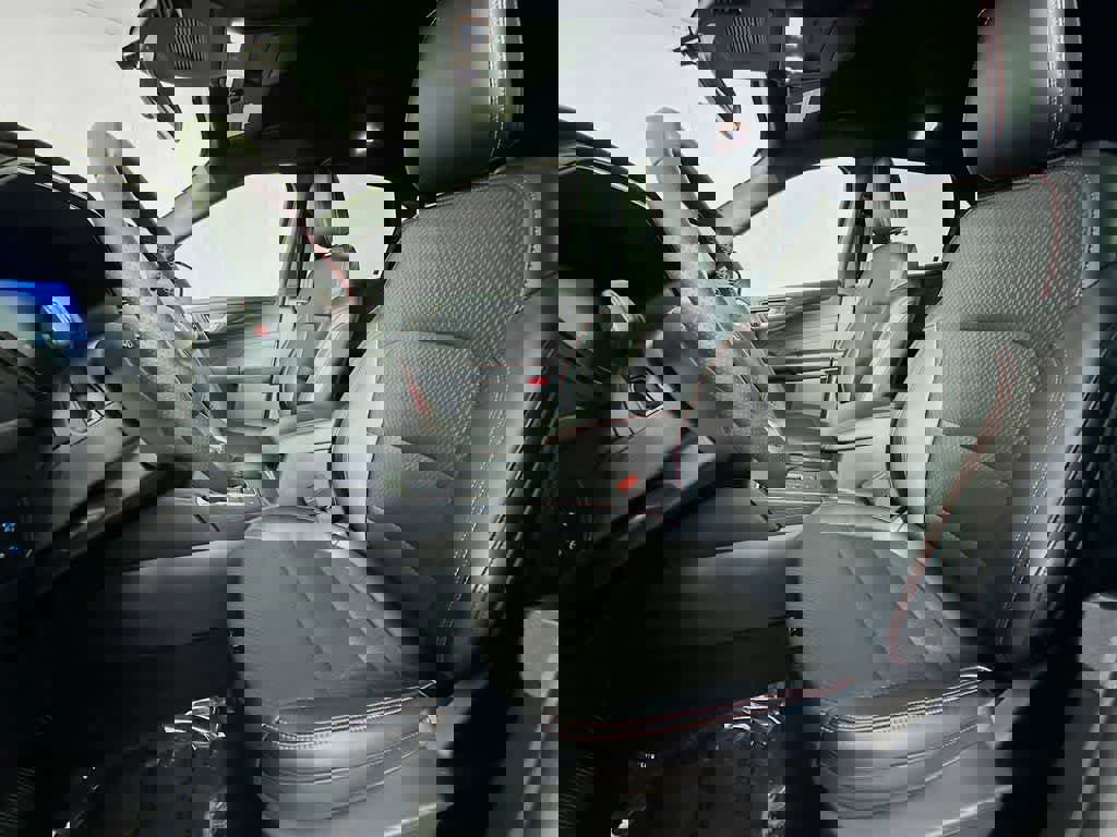 Certified 2025 Ford Escape ST-Line image 15