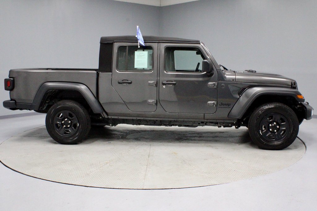 Used 2024 Jeep Gladiator Sport image 6