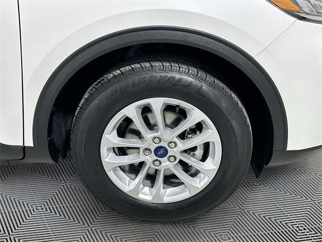 Certified 2020 Ford Escape SE image 24
