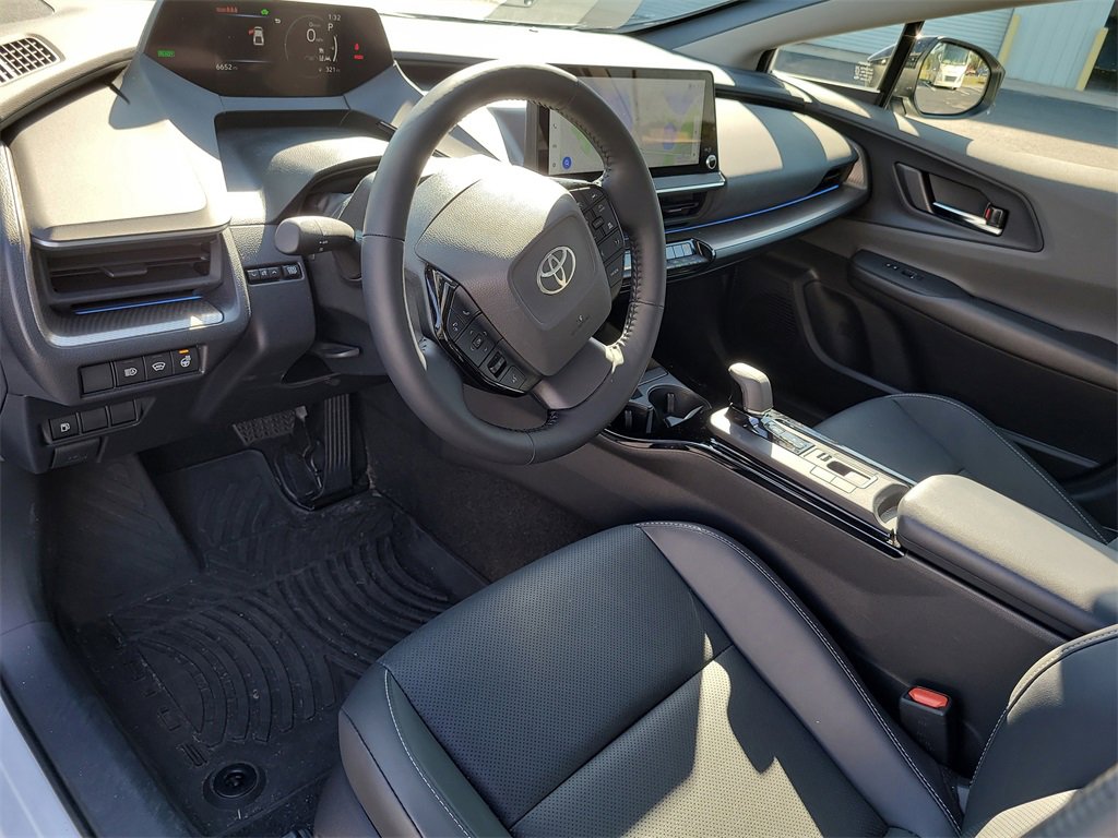 Used 2026 Toyota Prius XLE image 15