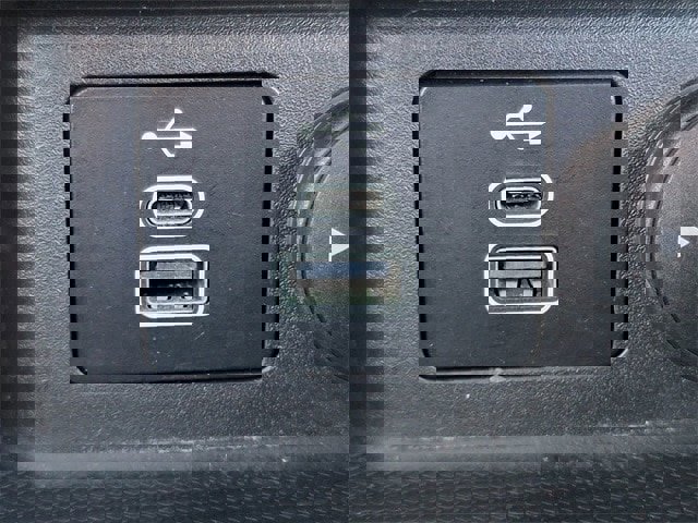 Certified 2024 Ford Escape ST-Line image 14