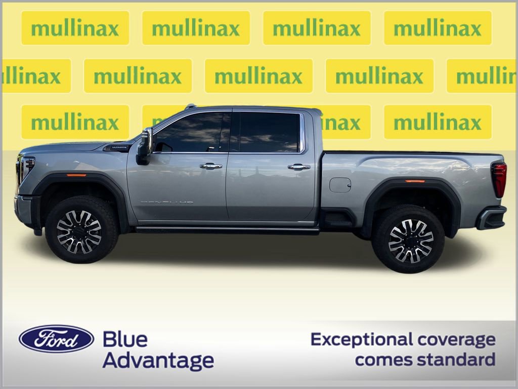 Used 2025 GMC Sierra 2500 Denali Ultimate w/ Max Trailering Package image 2