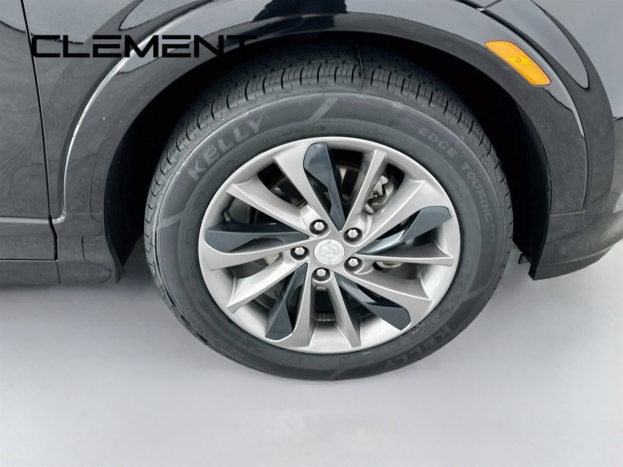 Used 2023 Buick Encore GX Select w/ Sport Touring Package FWD image 35