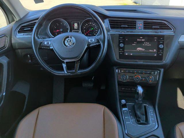 Used 2018 Volkswagen Tiguan SE w/ Panoramic Sunroof Package image 15