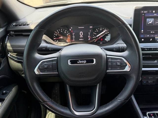 Used 2022 Jeep Compass Latitude w/ Convenience Group FWD image 17