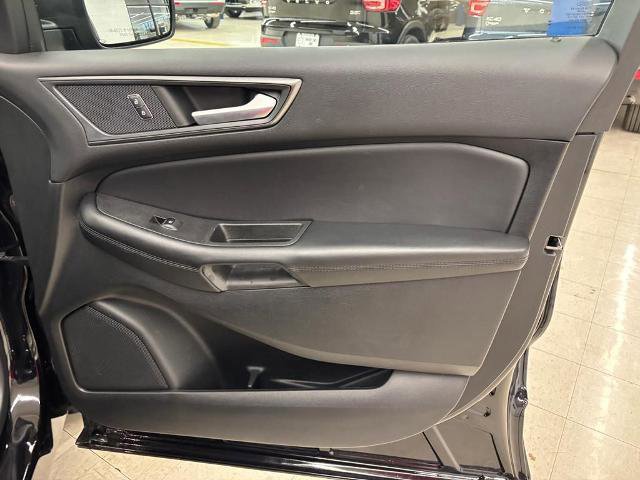 Certified 2024 Ford Edge SE image 17