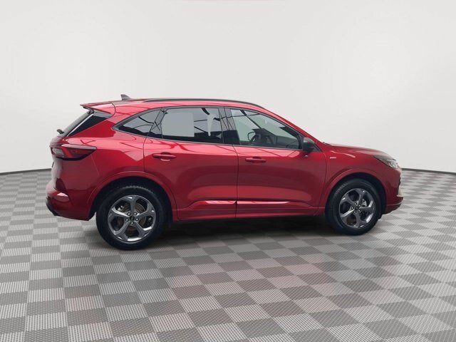 Certified 2024 Ford Escape ST-Line w/ Tech Pack #1 AWD/4WD image 38