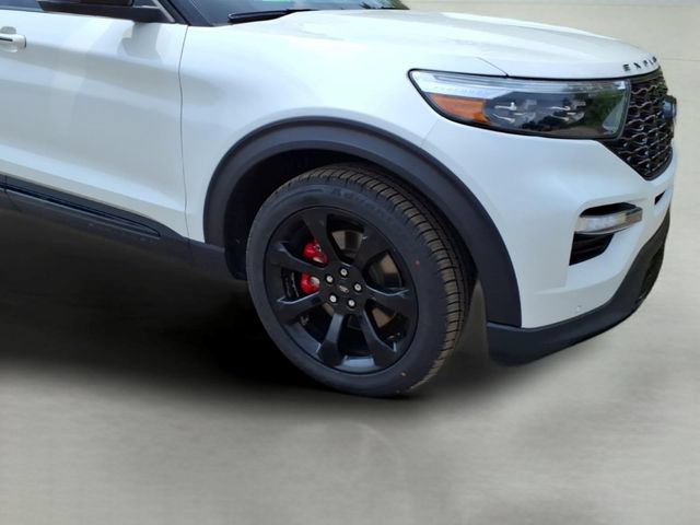 Certified 2023 Ford Explorer ST w/ Equipment Group 401A AWD/4WD image 4