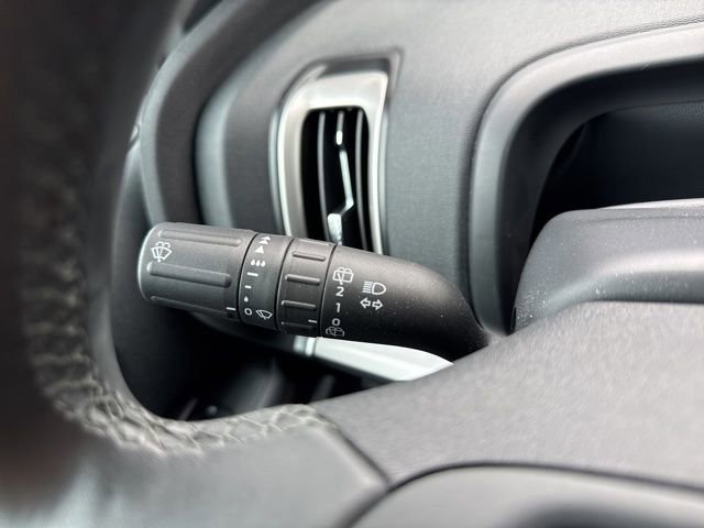 Certified 2025 Ford Expedition Active image 26