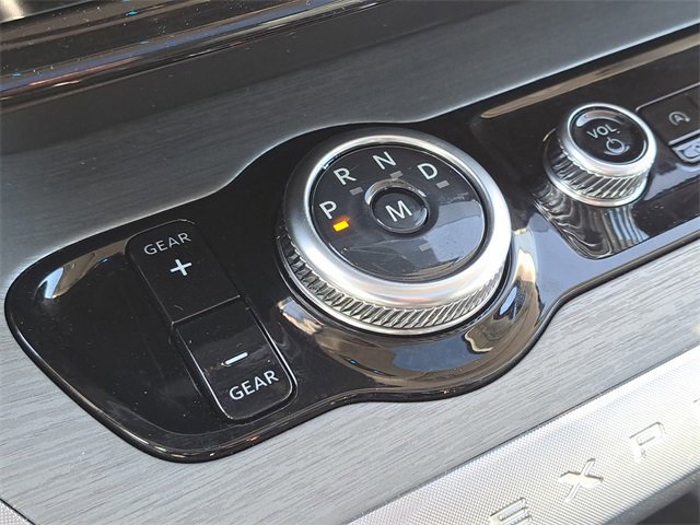 Certified 2025 Ford Expedition Platinum w/ Driver's Package image 19