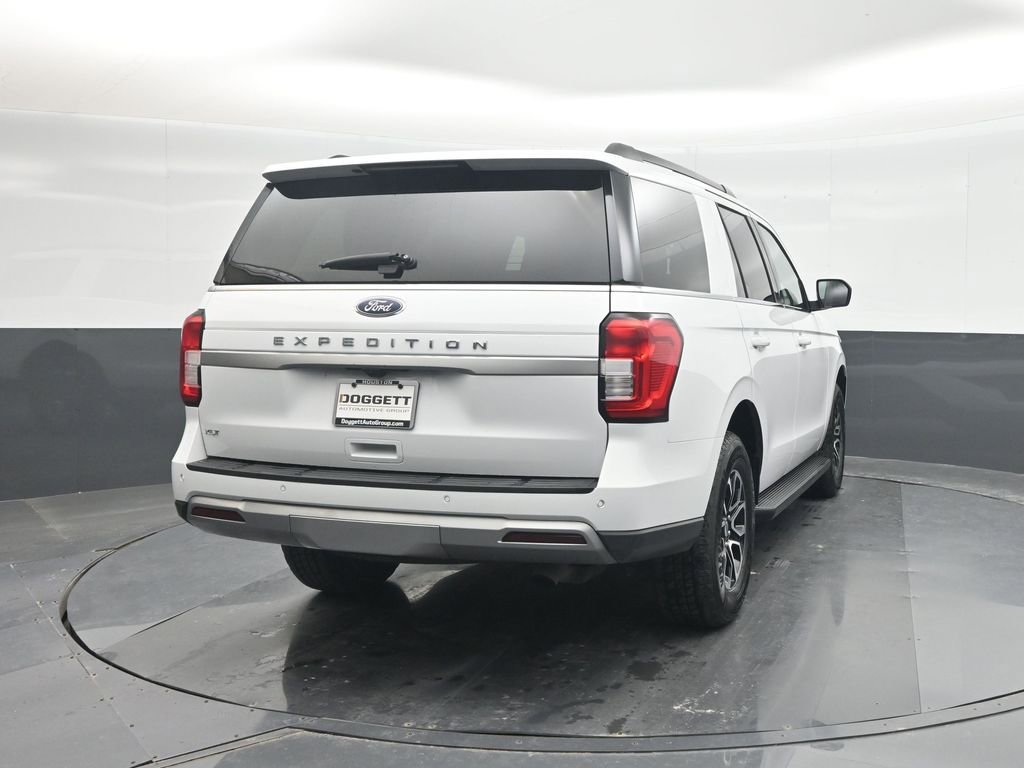 Certified 2024 Ford Expedition XLT RWD image 25