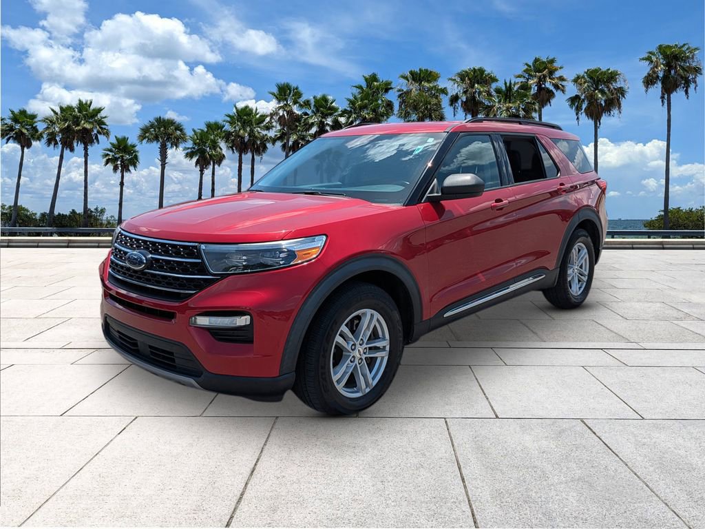 Certified 2021 Ford Explorer XLT w/ Equipment Group 202A RWD image 3