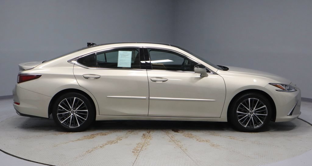 Used 2022 Lexus ES 350 w/ Premium Package FWD image 13