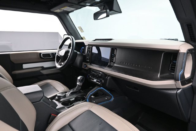 Certified 2023 Ford Bronco Wildtrak AWD/4WD image 32