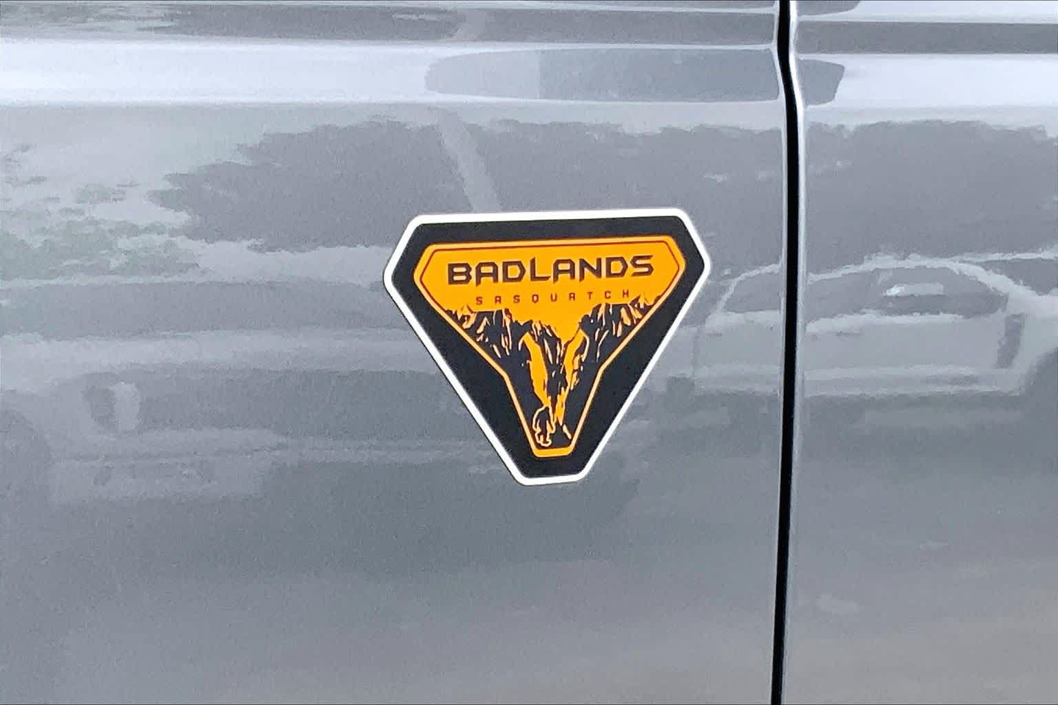 Certified 2024 Ford Bronco Badlands AWD/4WD image 27