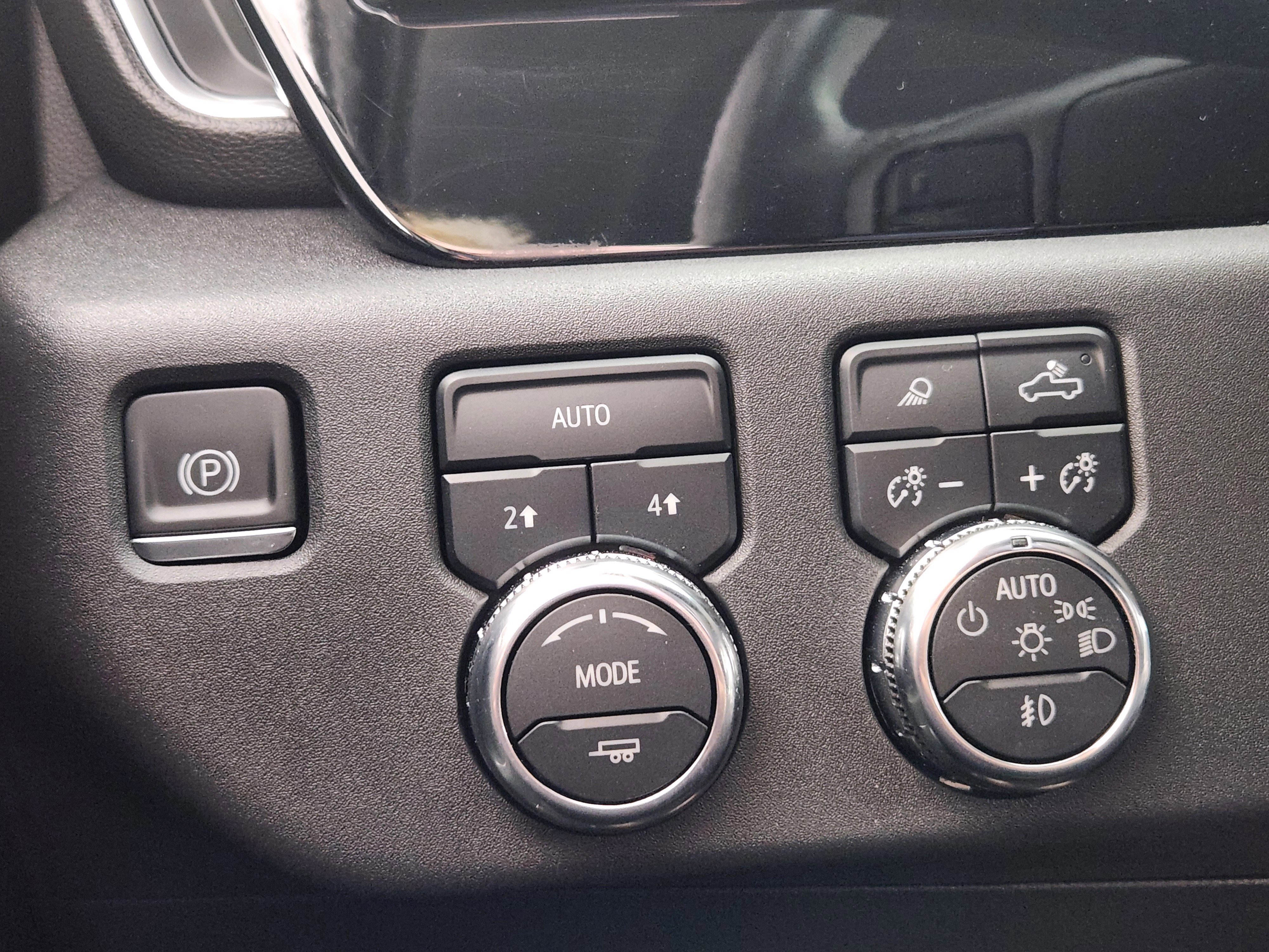 Used 2024 GMC Sierra 1500 SLT image 28