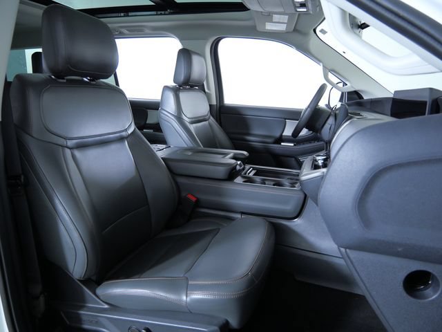 Certified 2025 Ford Expedition Active AWD/4WD image 12