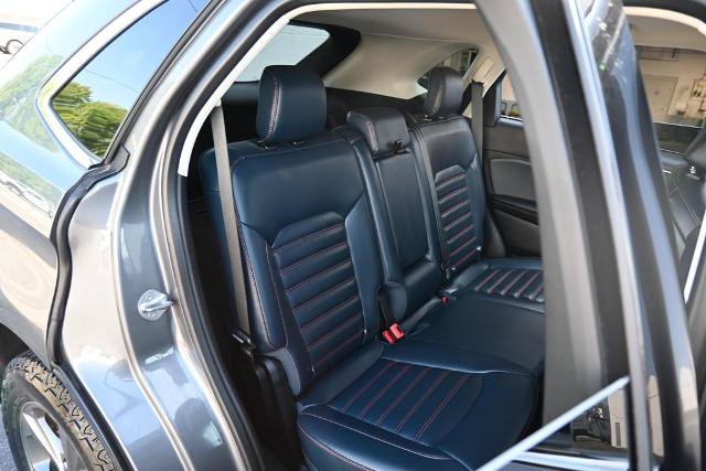 Certified 2022 Ford Edge SEL w/ Sport Appearance Package AWD/4WD image 24